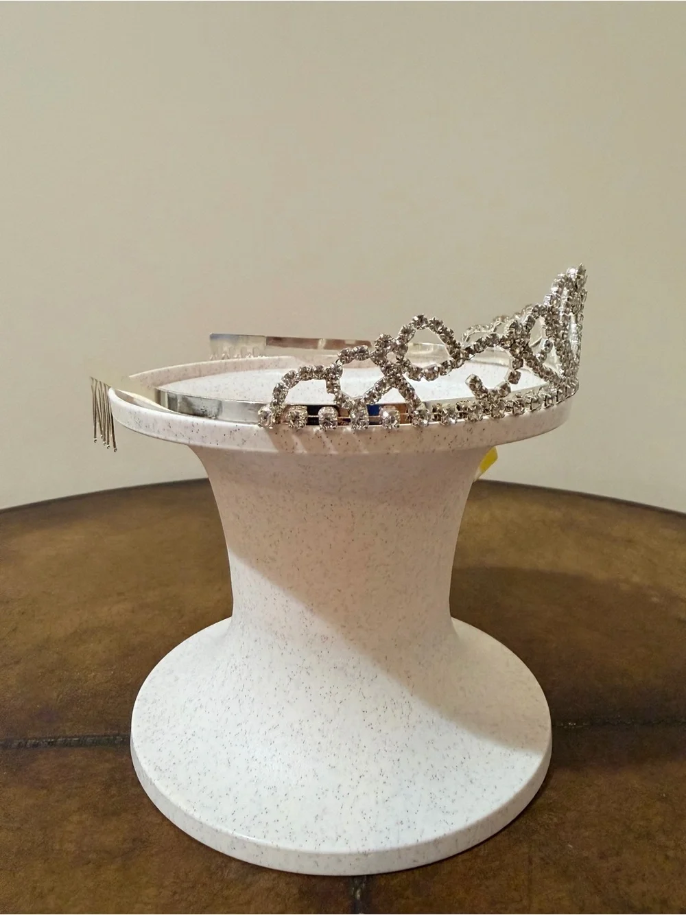 NEW WITH TAGS AUTHENTIC ARRIBAS DISNEY PRINCESS WEDDING PARTY TIARA WITH COMBS 👑